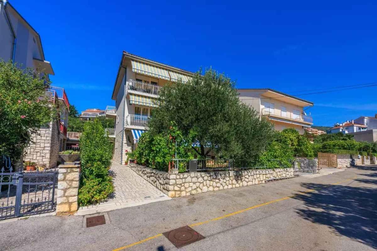 Four-Bedroom Apartment In Crikvenica II 외부 사진
