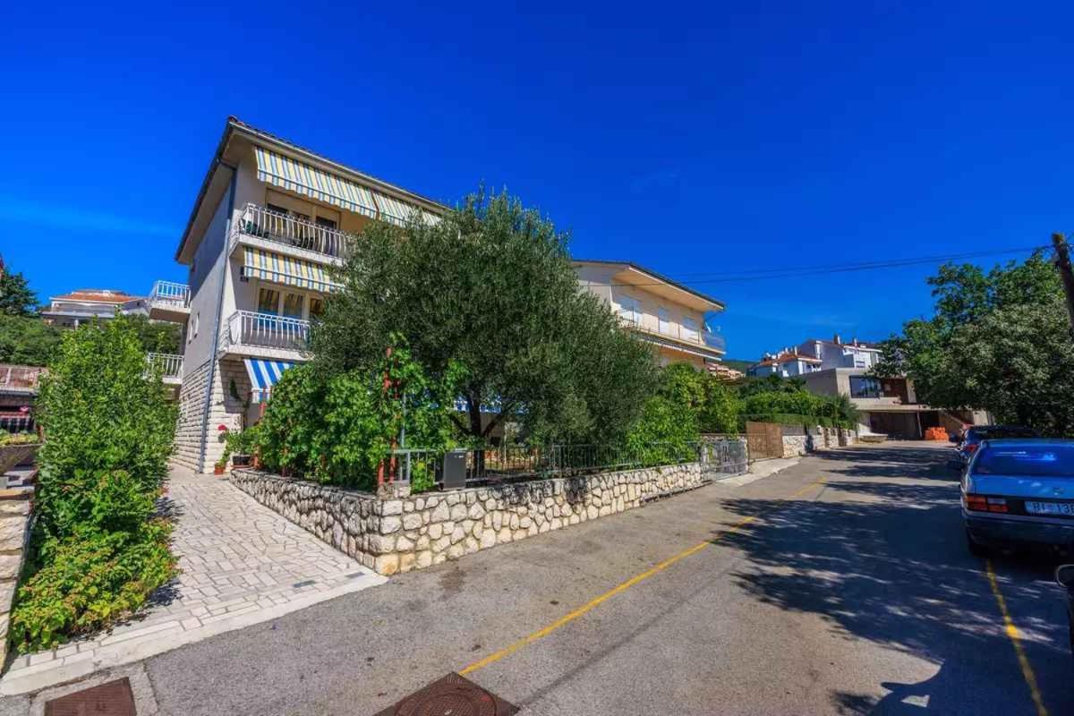 Four-Bedroom Apartment In Crikvenica II 외부 사진